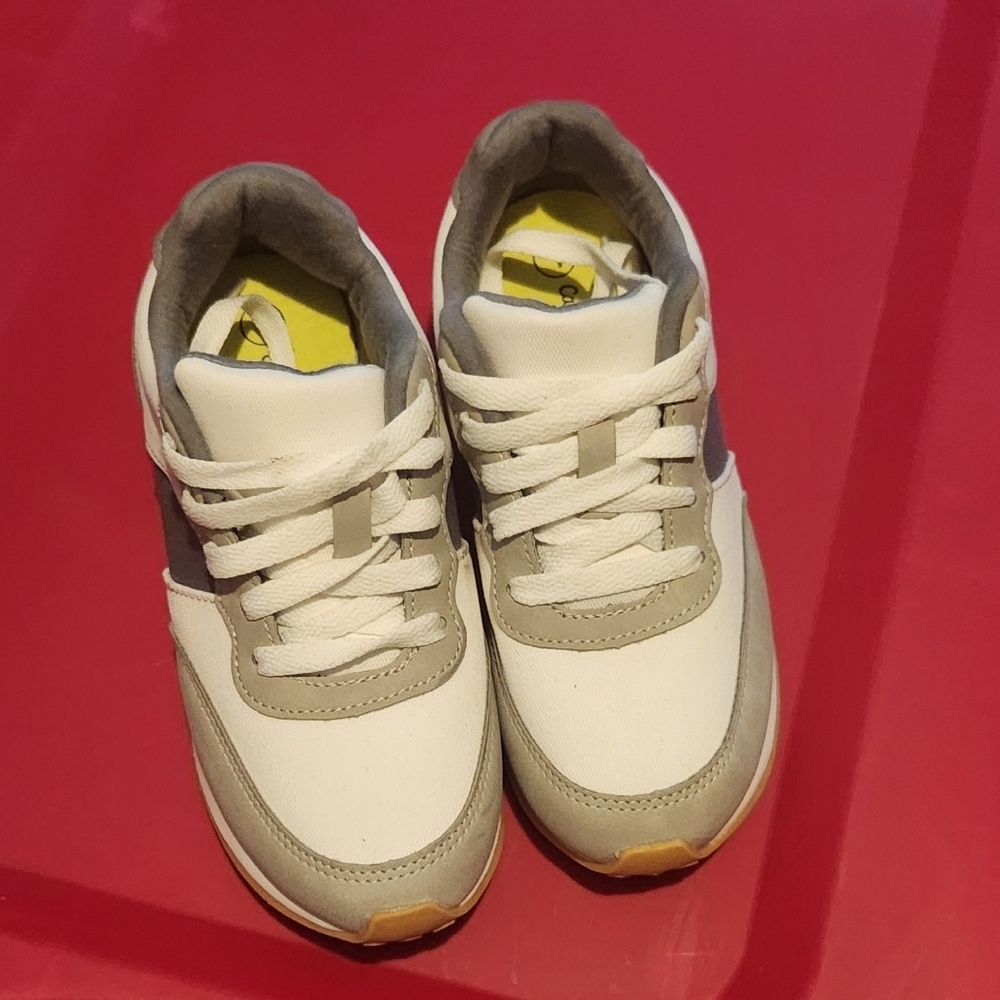 New Without Tags Cat & Jack White and Gray Kids Sneakers